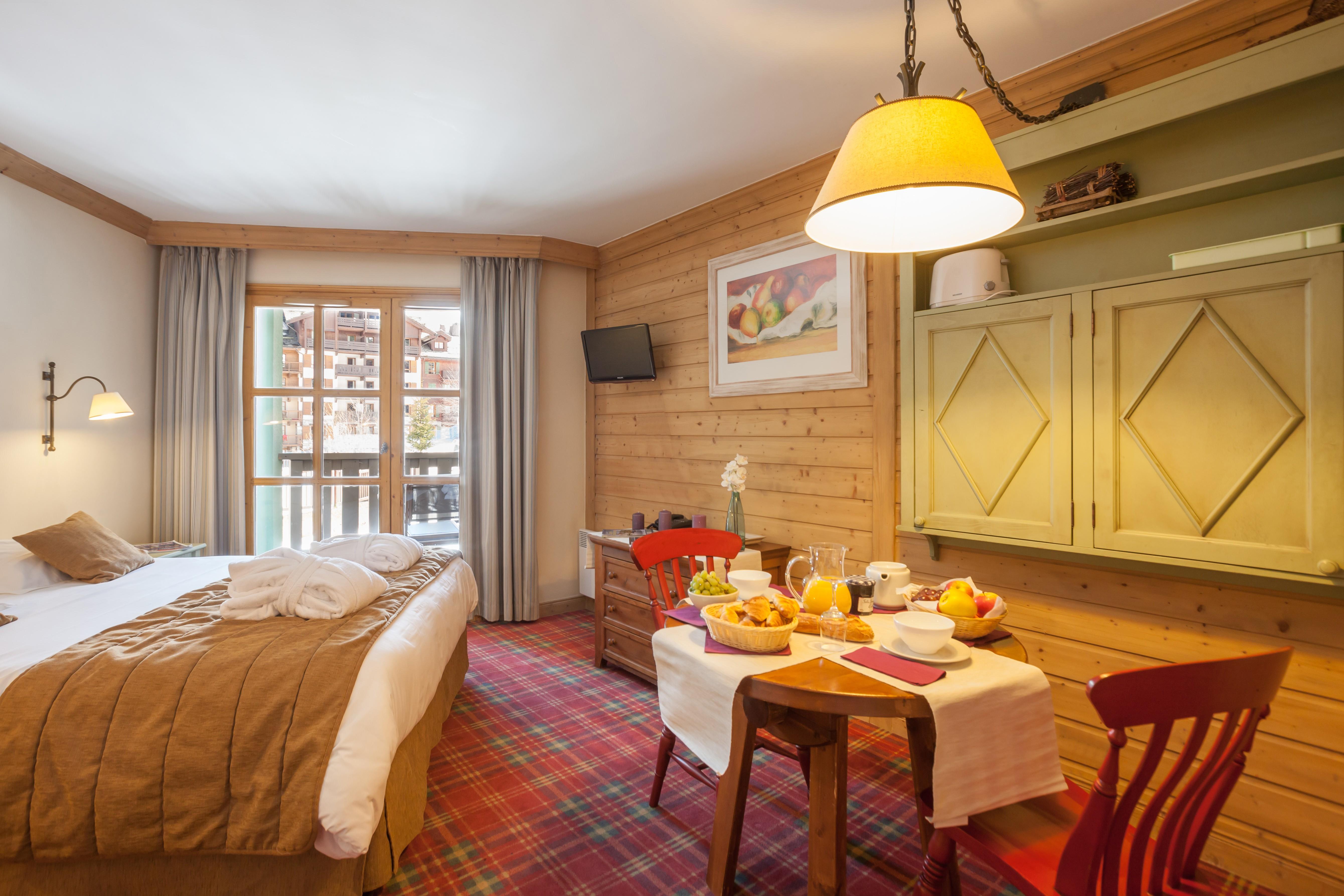 Pierre & Premium Arc 1950 Le Village 5*